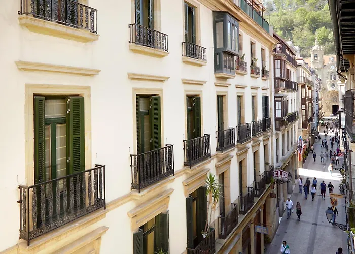 Kaia By Feelfreerentals Apartament